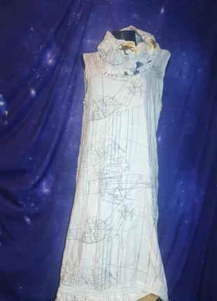Оригинальное платье туника с крупными ячейками с принтом карты с птицами цветами бабочками в стиле desigual