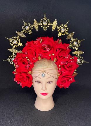 Венок веночек на голову с розами цветами красный на фотосессию для фотосессии для выступления выступление