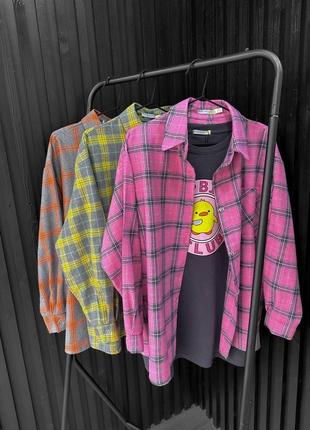 Базовая рубашка в трендовых цветах10 фото