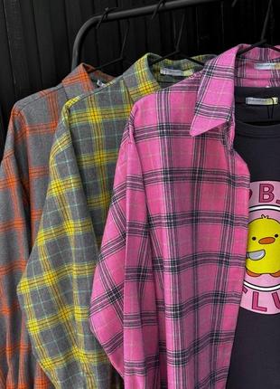 Базовая рубашка в трендовых цветах9 фото