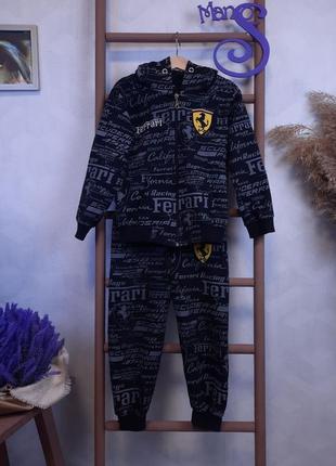 Костюм для мальчика ferrari кофта и штаны черно серый размер 110/116 (5-6 лет)