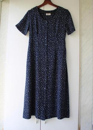 Платье-рубашка длиной миди в мелкий цветочек