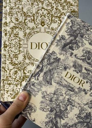Блокноти d i o r