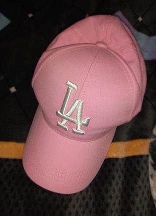 Кепка бейсболка розовая