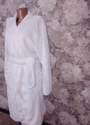 Махровый женский белый халат