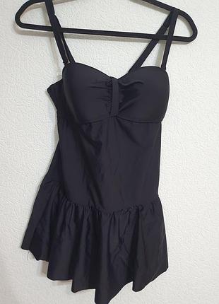 Суцільний купальник з спідницею