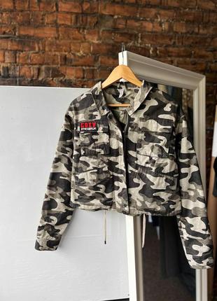 H&m by divided grey stockholm women’s camouflage jacket full zip military жіноча куртка, камуфляж, мілітарі