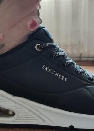 Кросівки на весну та літо