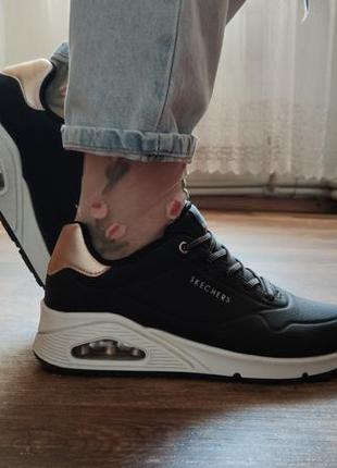 Кросівки на весну та літо