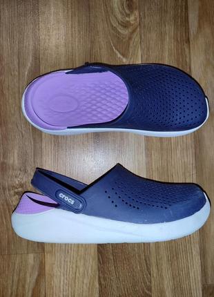 Женские шлепанцы crocs р.39-40