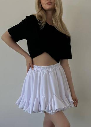 Женская мини-юбка шорты с волонками свободного кроя