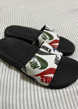 Шльопанці дитячі nike multi logo 11,5р 18 см оригінал