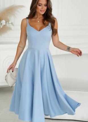Нарядное голубое платье