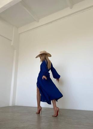 Льняное платье миди в стиле бохо синего цвета9 фото