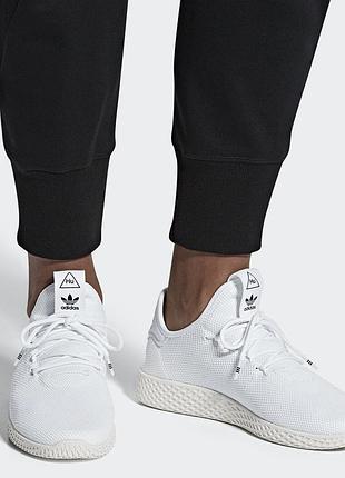 Кросівки adidas оригінал 43,5 розміру в ідеальному стані