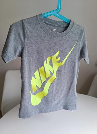Nike футболка 5-6р