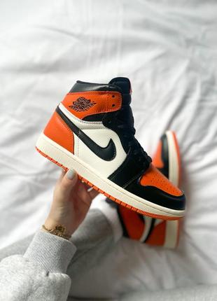 Женские кроссовки nike air jordan 1 retro reverse shattered backboard 36-37-40