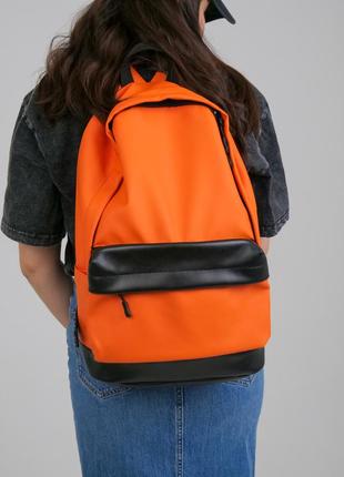 Универсальный рюкзак city в удобном размере в экокожи, оранжевый цвет