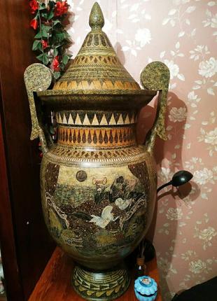 Две большие напольные вазы по цене одной. античный стиль,ручная роспись кистью,гравировка.греция.2 фото