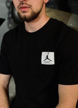 Чоловіча чорна футболка jordan (air jordan flight essentials )3 фото