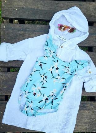 Детский купальник сдельный с открытой спинкой и рюшами на лямочках