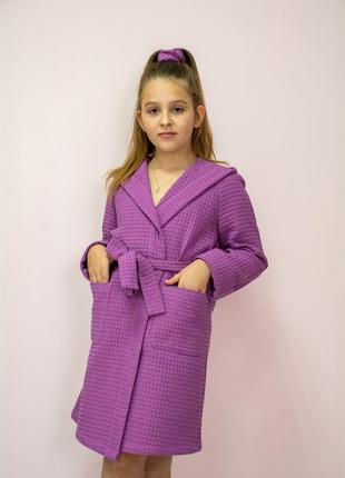 Халат для девочки с капюшоном и поясом вафельный натуральный теплый для дома и бассейна фиолетовый2 фото