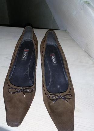 Ecco- замшевые туфли 40 размер -26,5 см