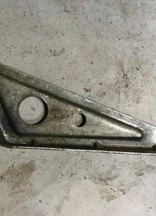 Бу кронштейн впускного коллектора mercedes w168, 1661410085, a1661410085