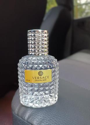 Парфуми Versace crystal noir edt 90 ml обличчям. aiw w