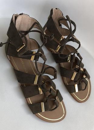 River island 37,5/38 24,5см сандалии босоножки на шнуровке завязках с золотыми вставками