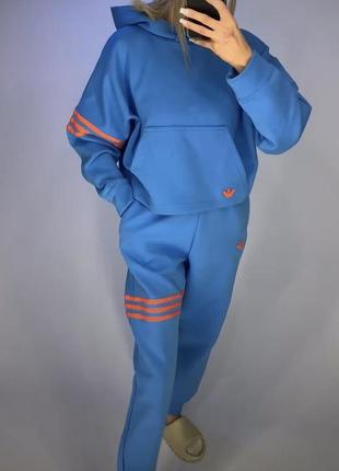 Голубой спортивный костюм adidas original