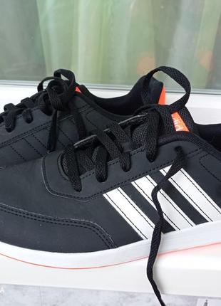 Кросовки adidas оригинал индонезия р 39-395