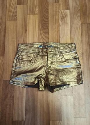 Эластичные золотистые шорты 8 размер