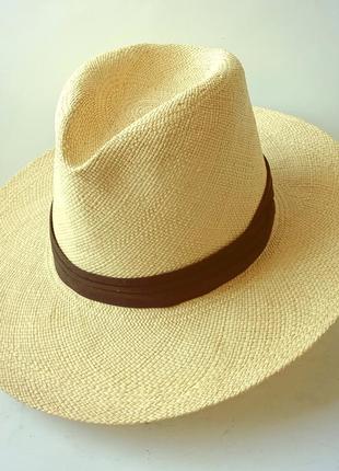 Солом'яний капелюх панама