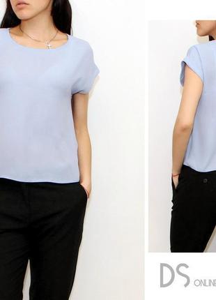 Дуже красива та стильна брендова блузка синього кольору.