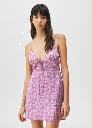 Фіолетова атласна міні-сукня pull&bear