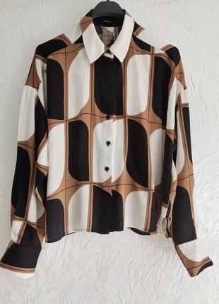 Роскошная нарядная сатиновая вискозная кроп рубашка с геометрическим принтом от someday