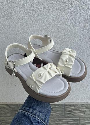 Босоніжки для дівчинки 2