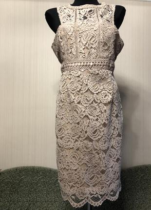 Элегантное миди платье - леди кружевное на подкладке и замок по спинке. размер 12
