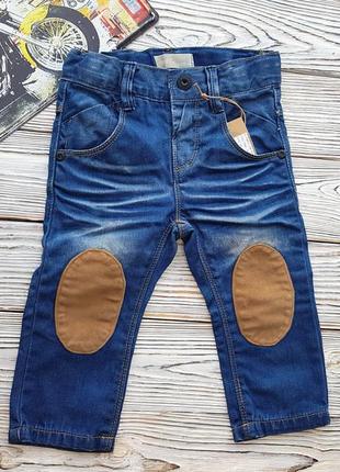 Стильные джинсовые штаны для мальчика на 1 год name it