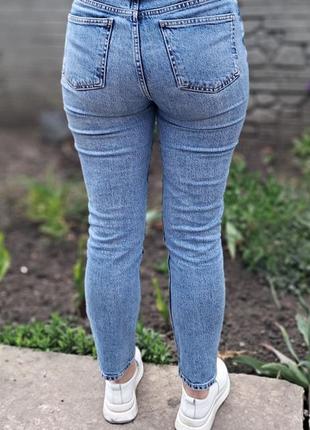 Класні джинси  розмір с-м