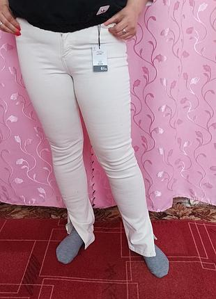 Джинси білі жіночі з низькою посадкою