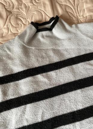 Кофта тепла светр гольф смужка