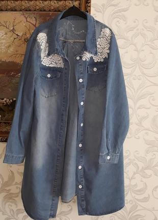 Рубашка удлиненная джинсовая платье xl размер 50-52 / 16 с длинным рукавом  кружева
