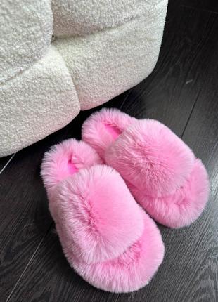 Затишні капці з екохутра: комфорт і стиль у вашому домі!