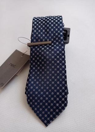 Next. комплект краватка та затискач.