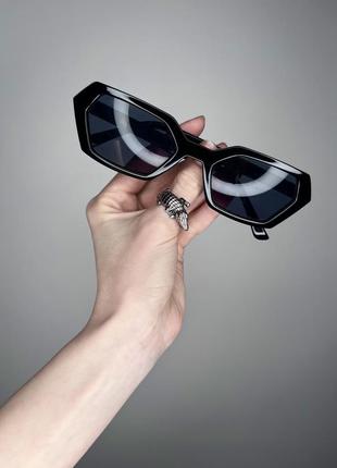 Сонцезахисні окуляри , шестикутної форми