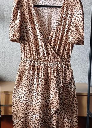 Сукня леопардовий принт хіт сезону