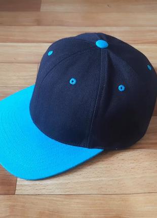 Стильная бейсбольная кепка, снепбек, реперка yupoong