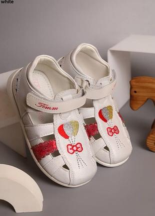 Босоножки на малышке tom.m